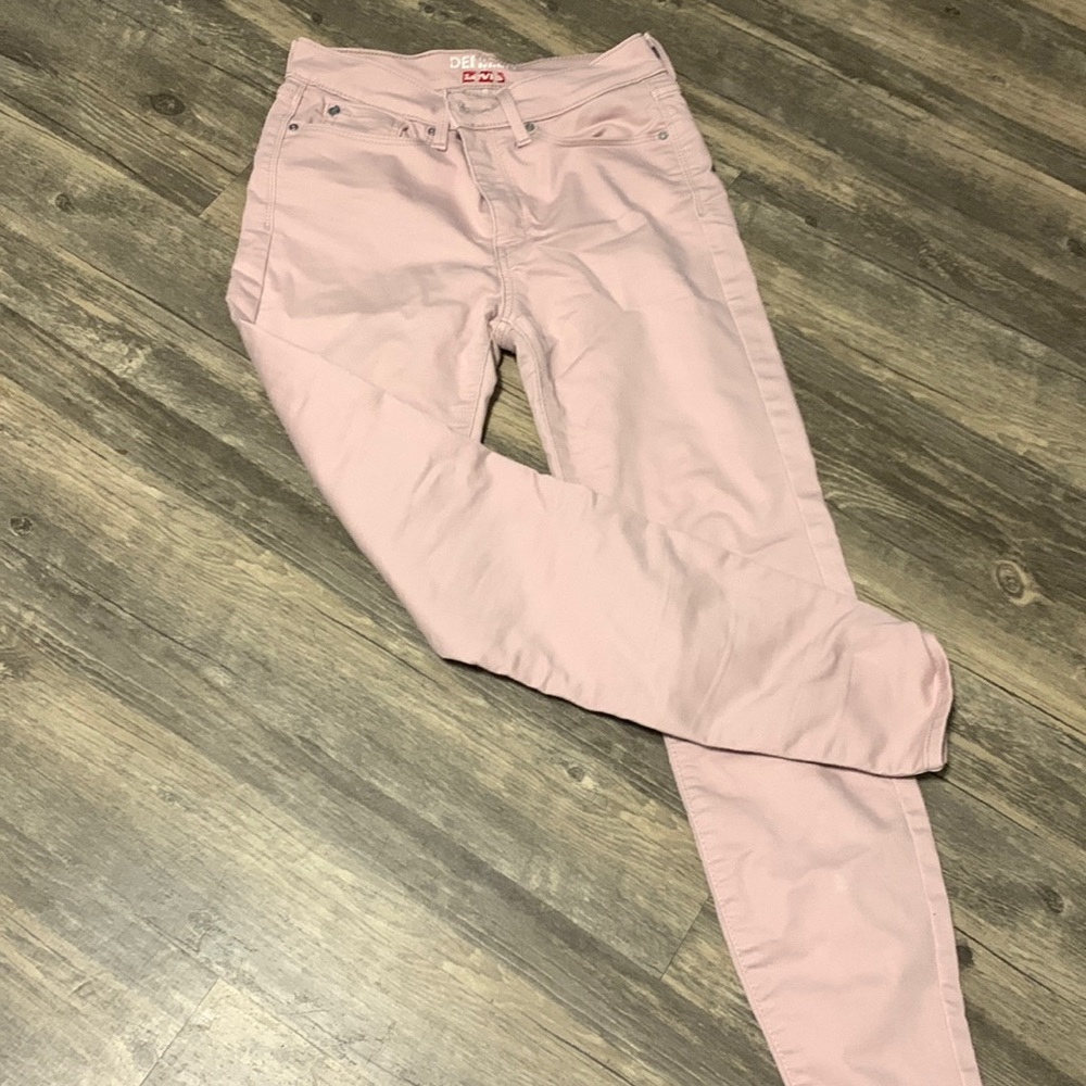 Light pink skinny jeans